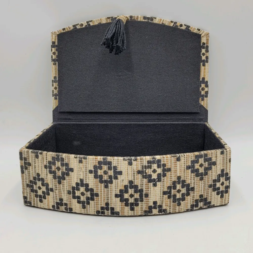 Caja estampada borlón mediana Petra Decora