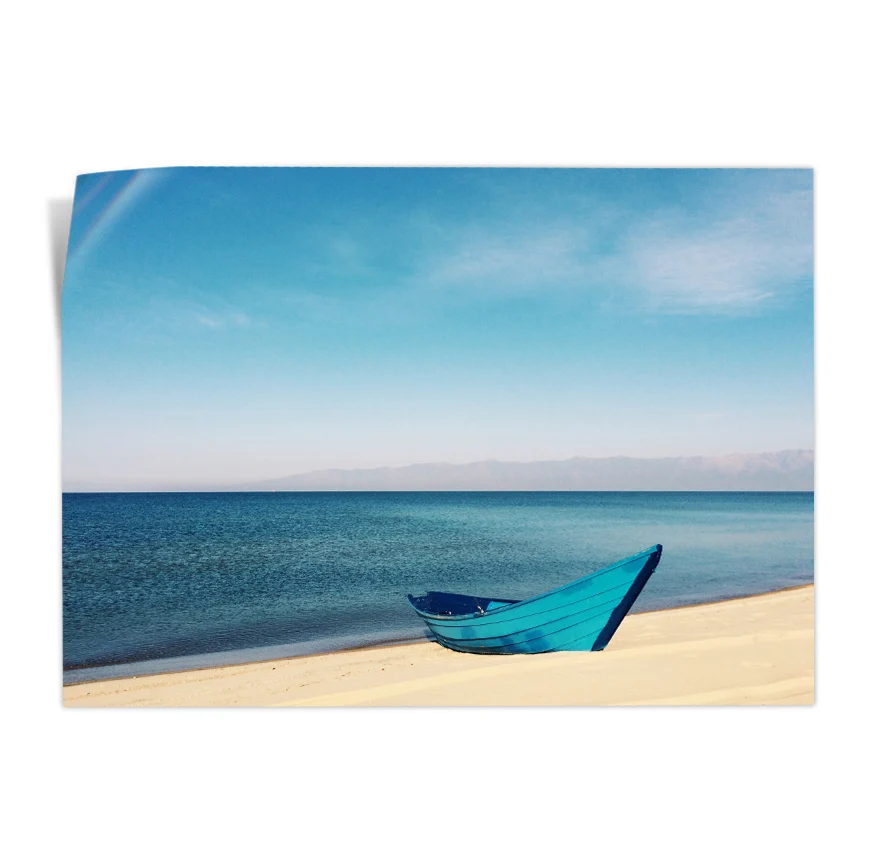 Balsa Azul en la Playa Poster