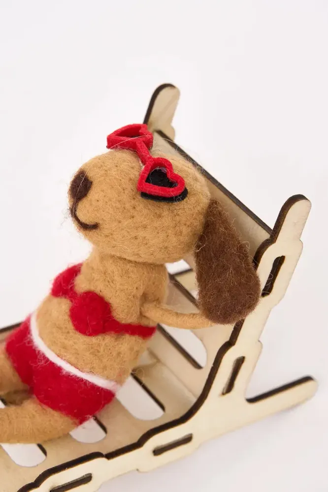 Felt pendant dog deck chair Batela Deco 2025