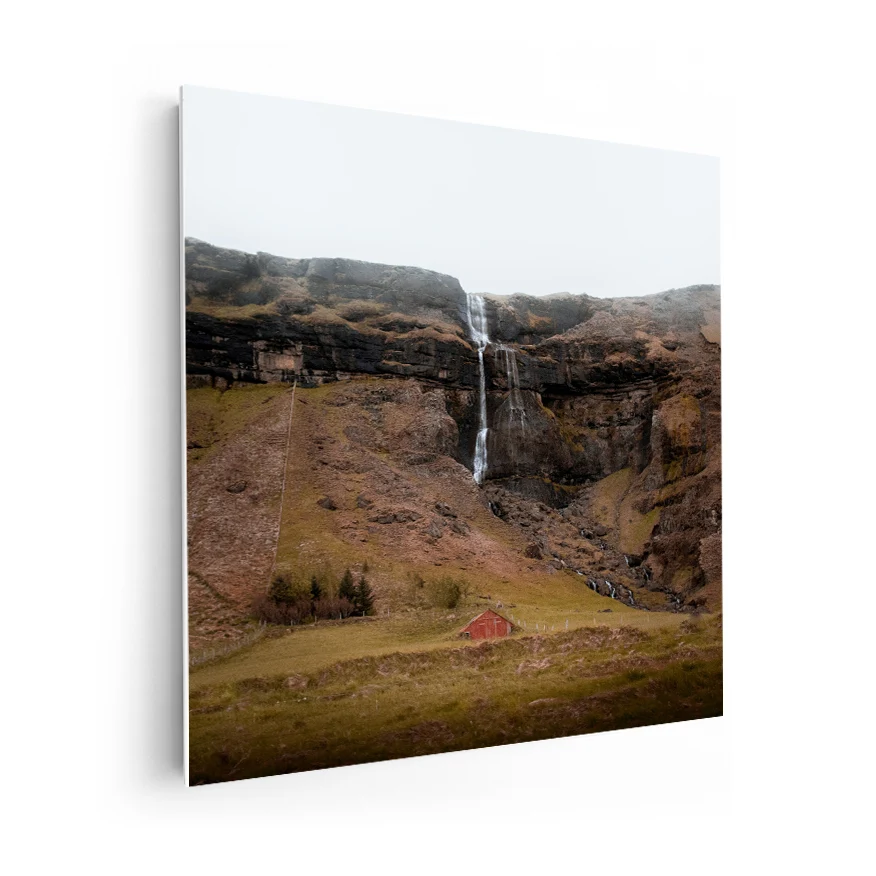 Cascada y Cabañ Poster