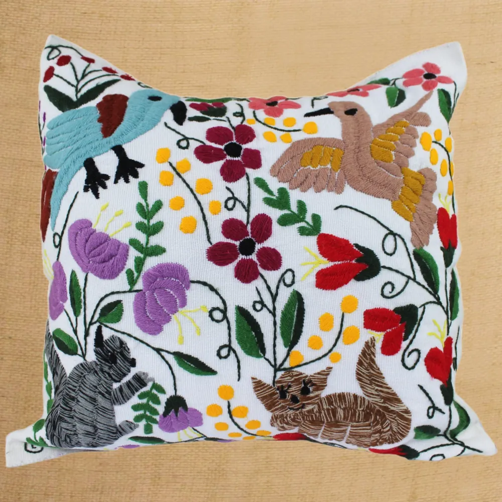 COJIN ANIMALES BORDADOS