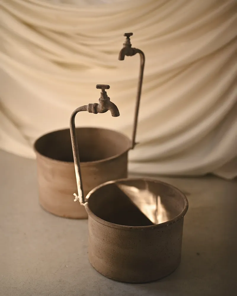 Cubo de latón con grifo (dos tamaños)