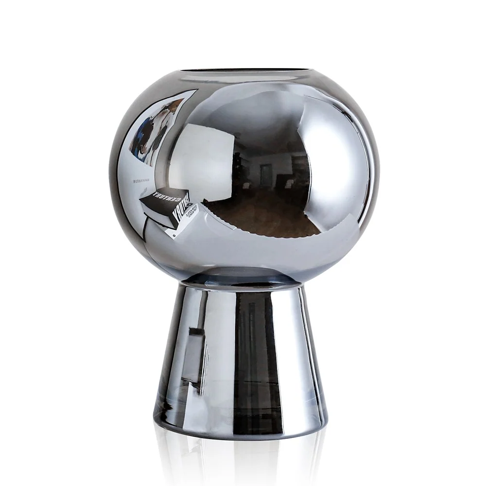 DM SMOKY VASE 9"