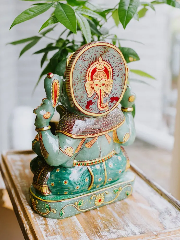 Estatua de Ganesh de Aventurina pintada mano