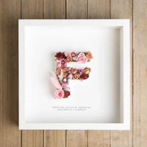 Letra F con flor seca Flors Català