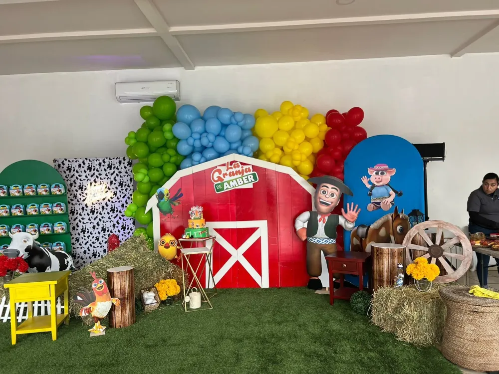 Backdrop Completo: Granja de Zenon Gift Box Inc