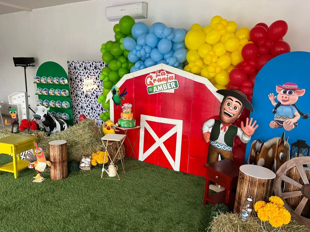 Backdrop Completo: Granja de Zenon Gift Box Inc