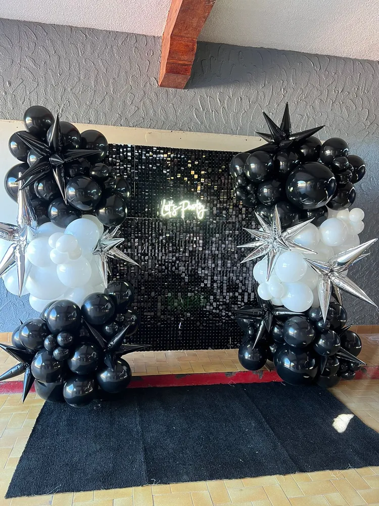 BackDrop - Let's Party Gift Box Inc
