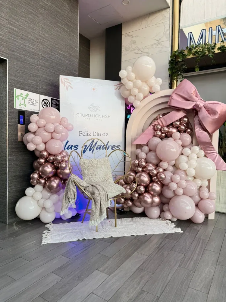 Backdrop para Empresas/10 de mayo Gift Box Inc