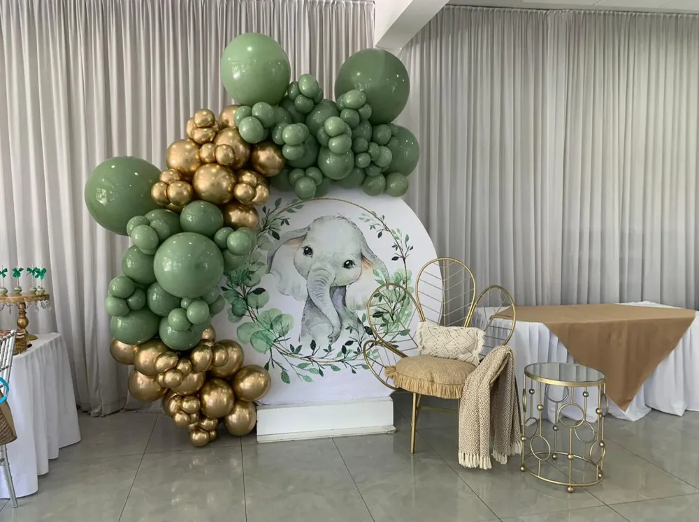 BackDrop - Pequeño Elefante Gift Box Inc