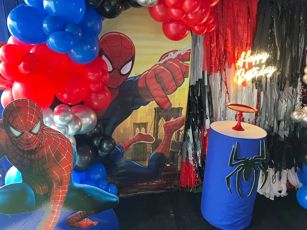 BackDrop Spiderman Gift Box Inc