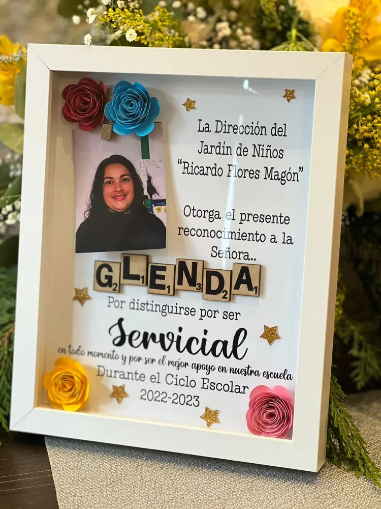 Cuadro 3D - Reconocimiento Gift Box Inc