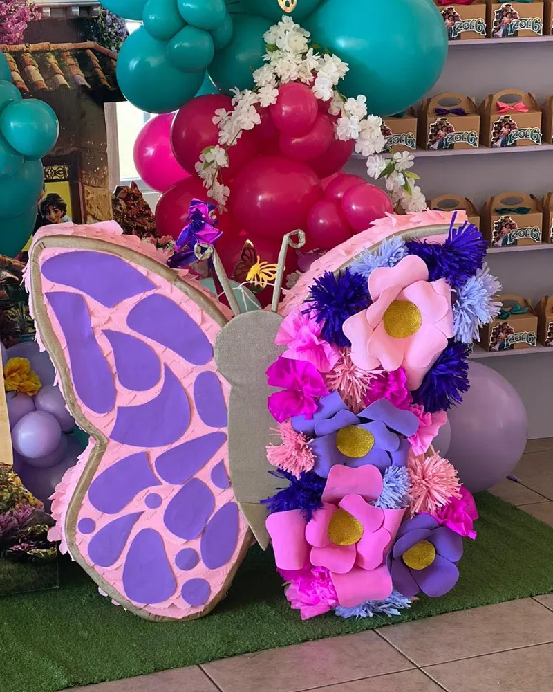 Encanto - Paquete Completo Gift Box Inc