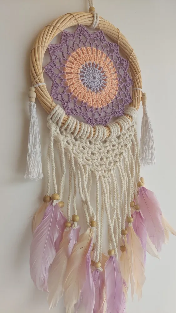 Atrapasueños Aro Bambú Macrame y Plumas (morado y salmon) Holistic Concept Mx