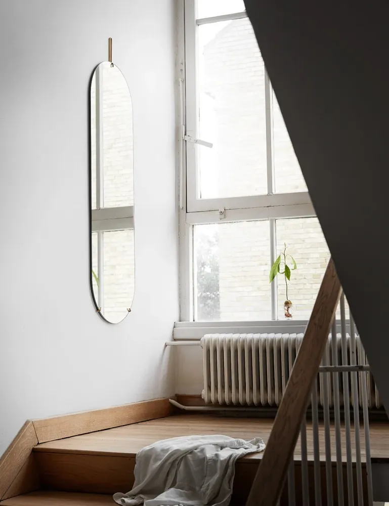 tall wall mirror Moebe