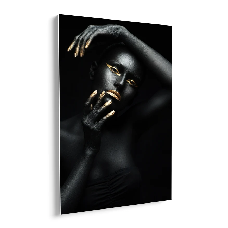 Mujer Maquillaje Dorado Poster