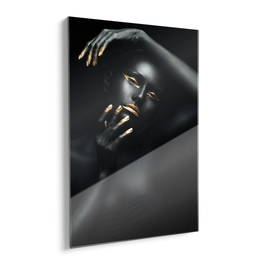 Mujer Maquillaje Dorado Poster