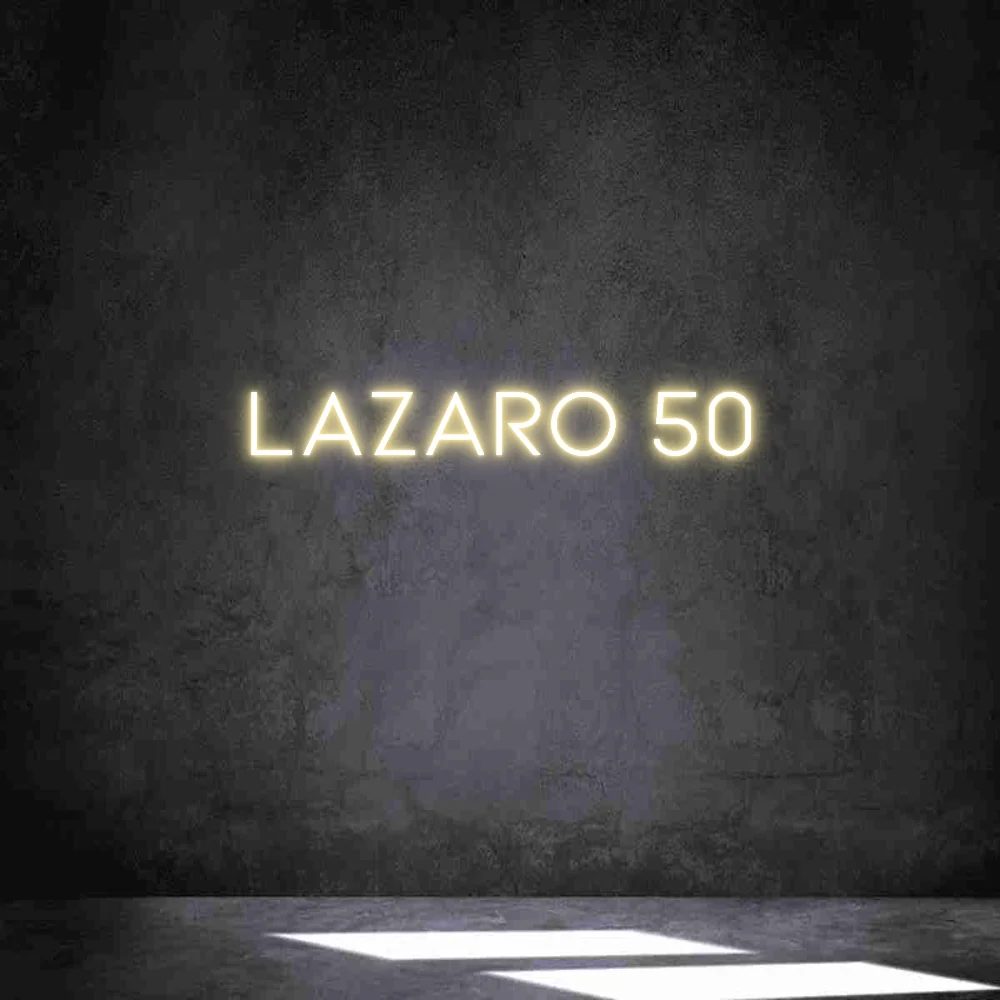 Neon personalizado: LAZARO 50