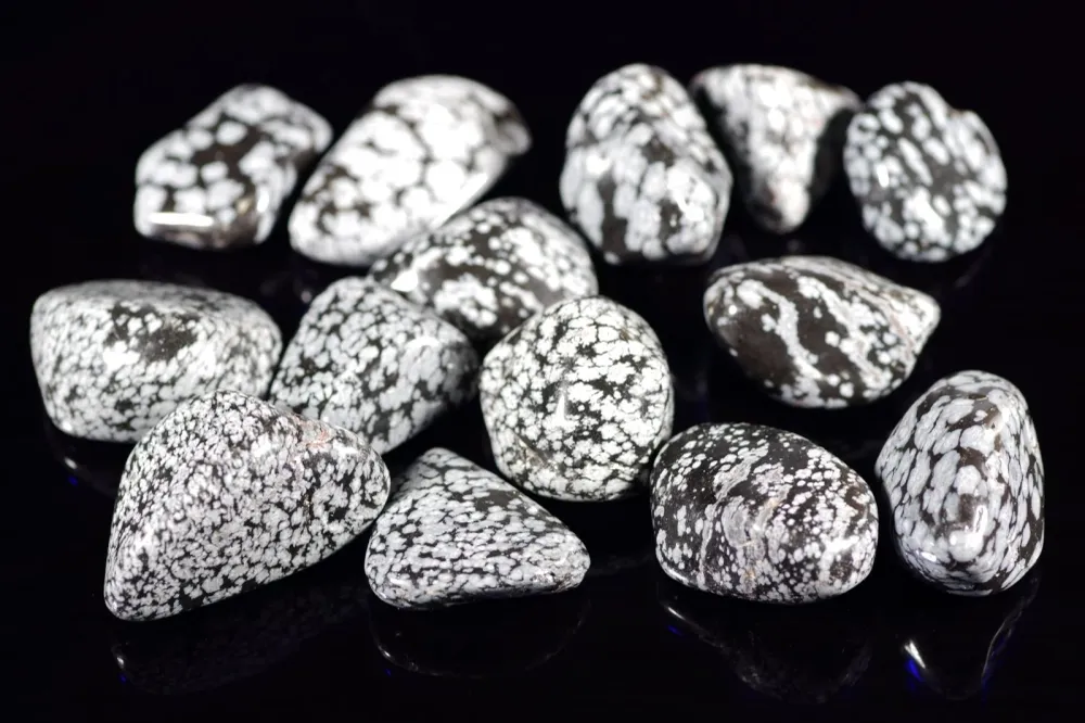 Obsidiana de copos de nieve