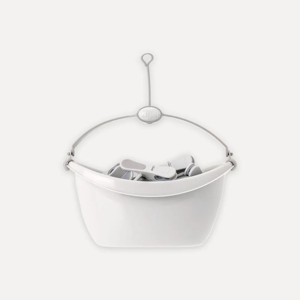 Cesta con 18 pinzas ropa para Cocina