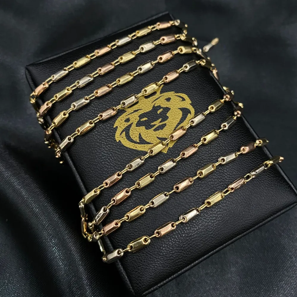 Baterí de 9V Cadena Rustica 7.55gr/50cm Adige Tres Oros