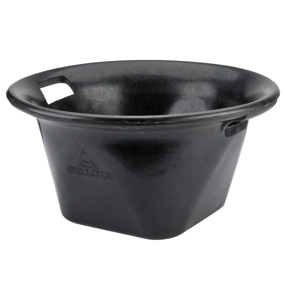 CUBO NORTEÑO 13 L DE CAUCHO RESISTENTE NEGRO. BELLOTA