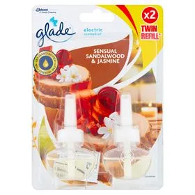 GLADE BRISE ELECTRICO DOBLE STOCK TRONCO SANDELHOLZ Y JAZMIN 20 ML